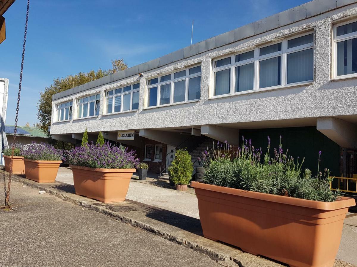 Monteurzimmer Siebenlehn Экстерьер фото